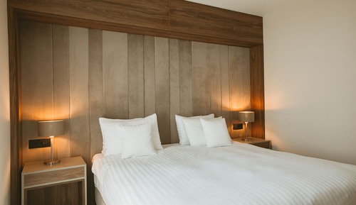 Deluxe Studio Suite