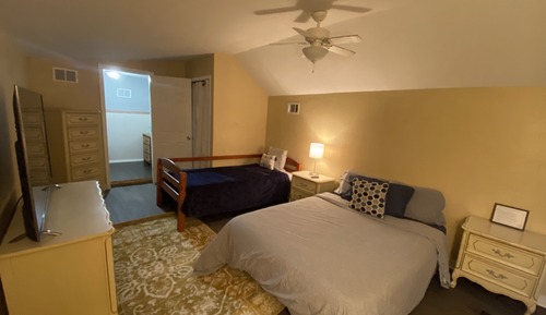 Yellow Sands Room