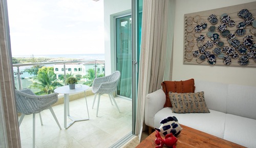 Luxury Condo, 1 King Bed with Sofa bed, Balcony, Ocean View