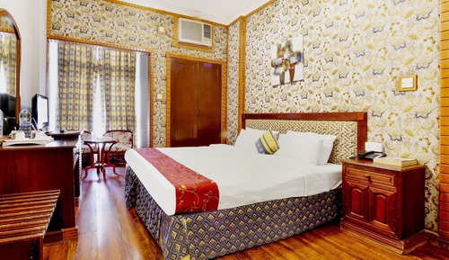 Deluxe Room, 1 King Bed