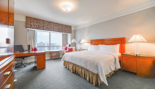 Luxury Condo, 1 Bedroom, City View