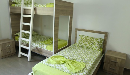 Family Room, 1 Bedroom