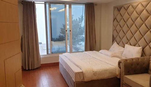 Exclusive Room