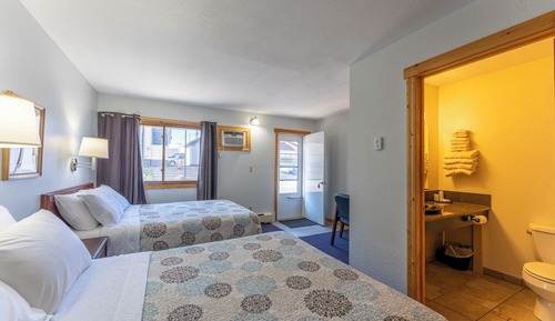 Comfort Double Room, 2 Queen Beds, Garden View