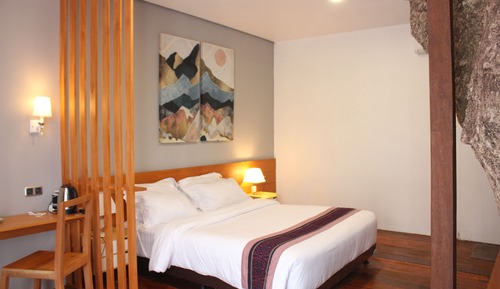 Executive Room