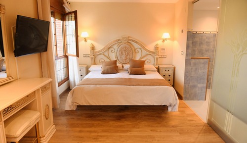 Club Studio Suite