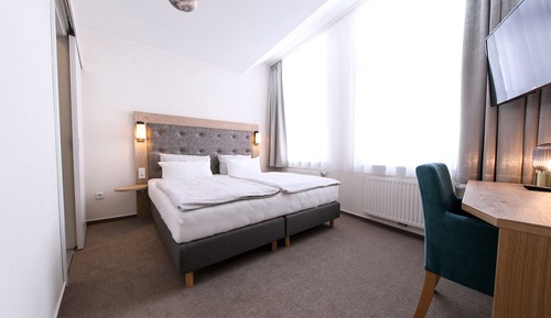 Superior Double Room (4)