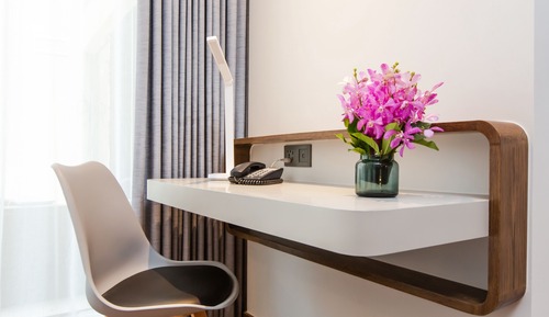 Deluxe Room, 1 King Bed