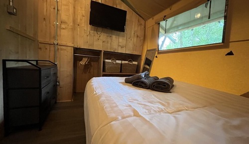 Tent, Private Bathroom