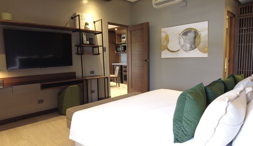 Executive Suite