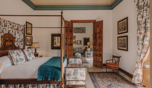 Grand Suite (Maria de Napoles)