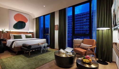 Deluxe Suite