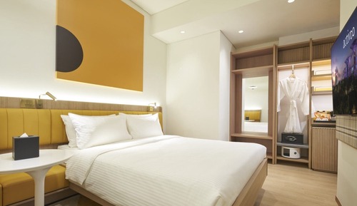 Standard Room, 1 Queen Bed, No Windows