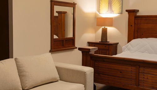 Standard Room, 1 King Bed