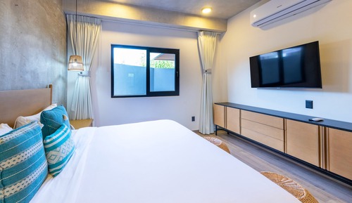 Comfort Condo, 1 Bedroom, Beach View 201 (Pet Friendly)