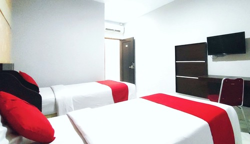 Deluxe Double or Twin Room