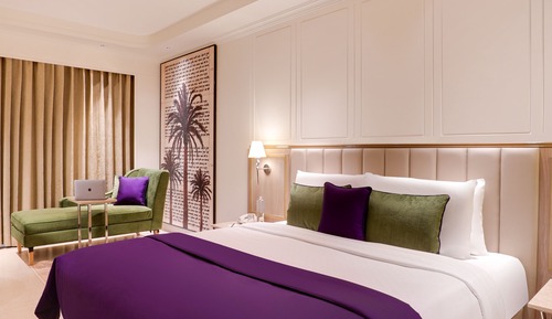 Deluxe Room, 1 King Bed
