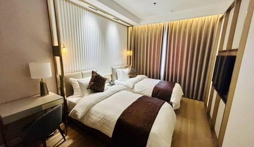 Deluxe Twin Room