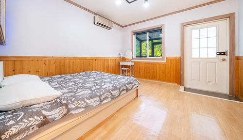 Basic Room, 1 Bedroom (jeonwon 2)