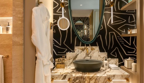 Luxury Club Room, 1 King Bed