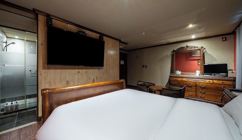 Annex A Building - Superior Room