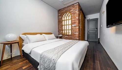 Main Building - Standard Room