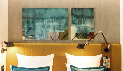 Standard Room, 1 King Bed