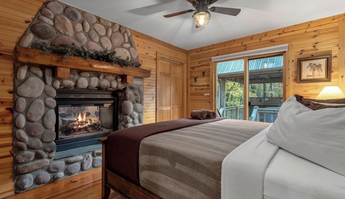 Luxury Cabin, 2 Bedrooms, Hot Tub