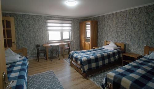 Classic Triple Room, Private Bathroom