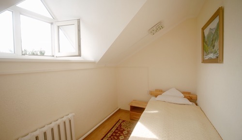 Economy Single Room, Shared Bathroom