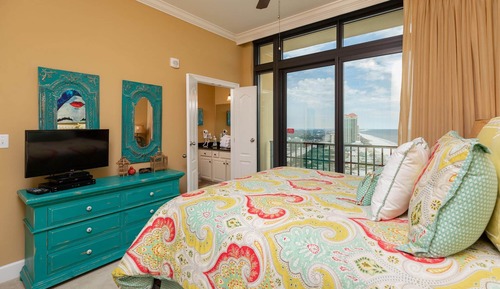 Condo, 4 Bedrooms