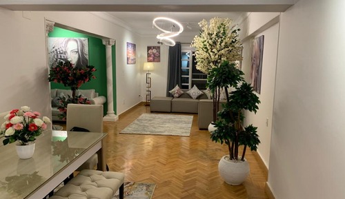 Grand Apartment