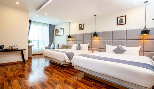 Deluxe Family Room