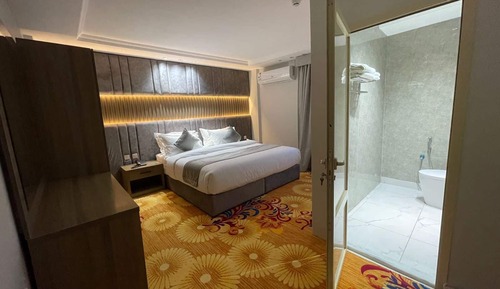 Superior Suite