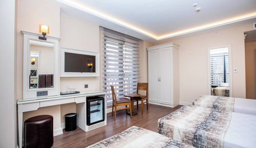 Comfort Triple Room