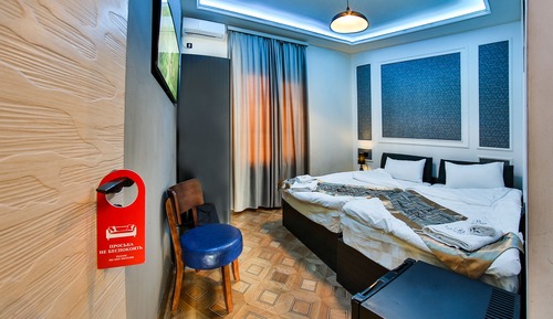 Economy Room