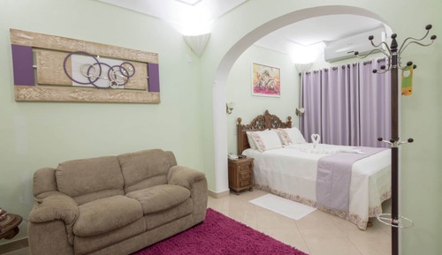 Deluxe Suite, Jetted Tub