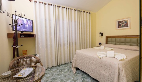 Honeymoon Double Room