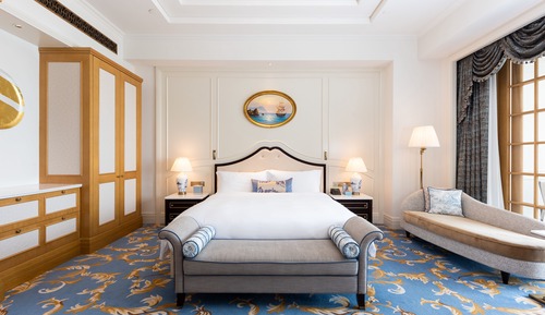 Luxury Room, 1 King Bed