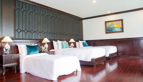 Executive Triple balcony