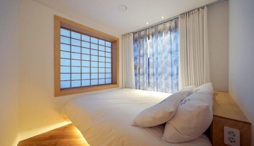 Room (G101)
