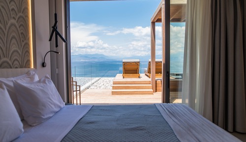 Signature Suite