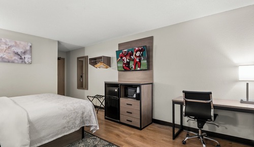 Superior Room, 1 King Bed (Smoke Free)