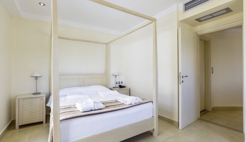 Family Apartment with Sea View