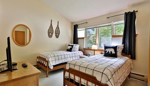 Condo, 2 Bedrooms