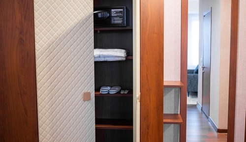 Standard Apartment, 1 King Bed, Non Smoking, Kitchenette