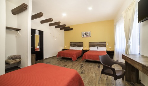 Standard Room (Three beds)