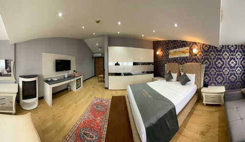 Grand Double Room
