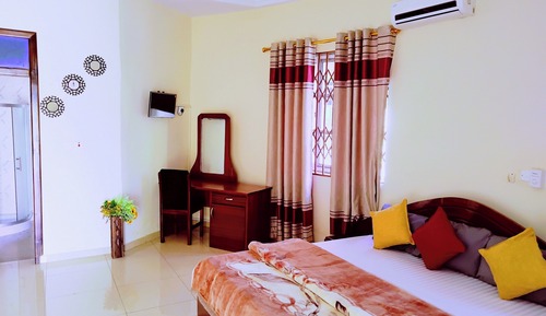 Room, Multiple Bedrooms, Accessible, Smoking