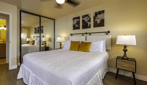 Condo, 2 Bedrooms